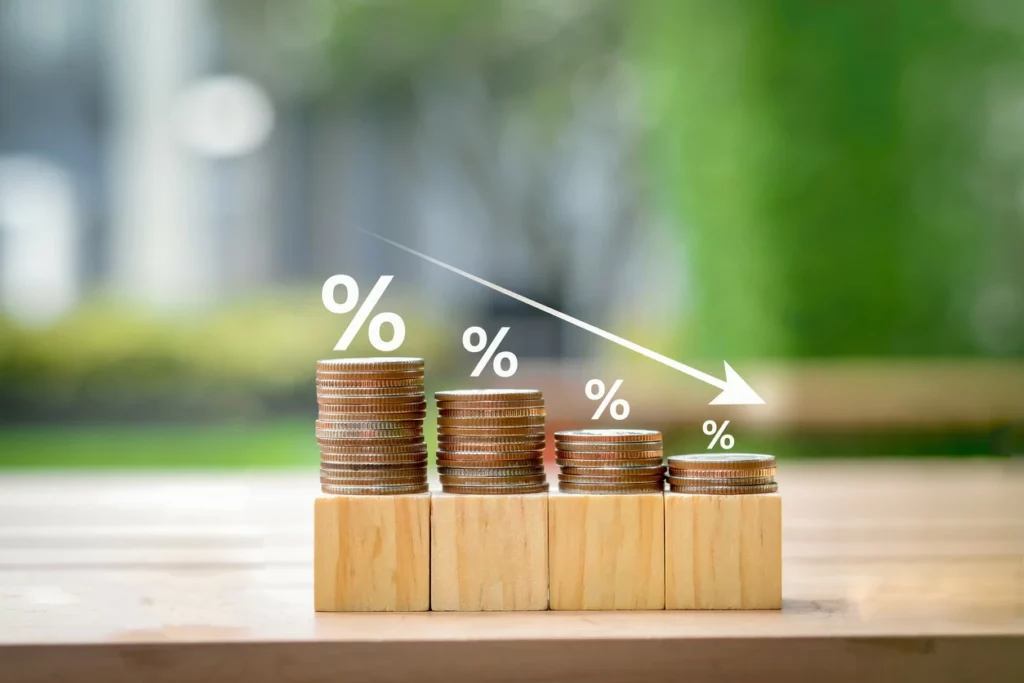 SCPI deficit foncier : pices de monnaie empilées